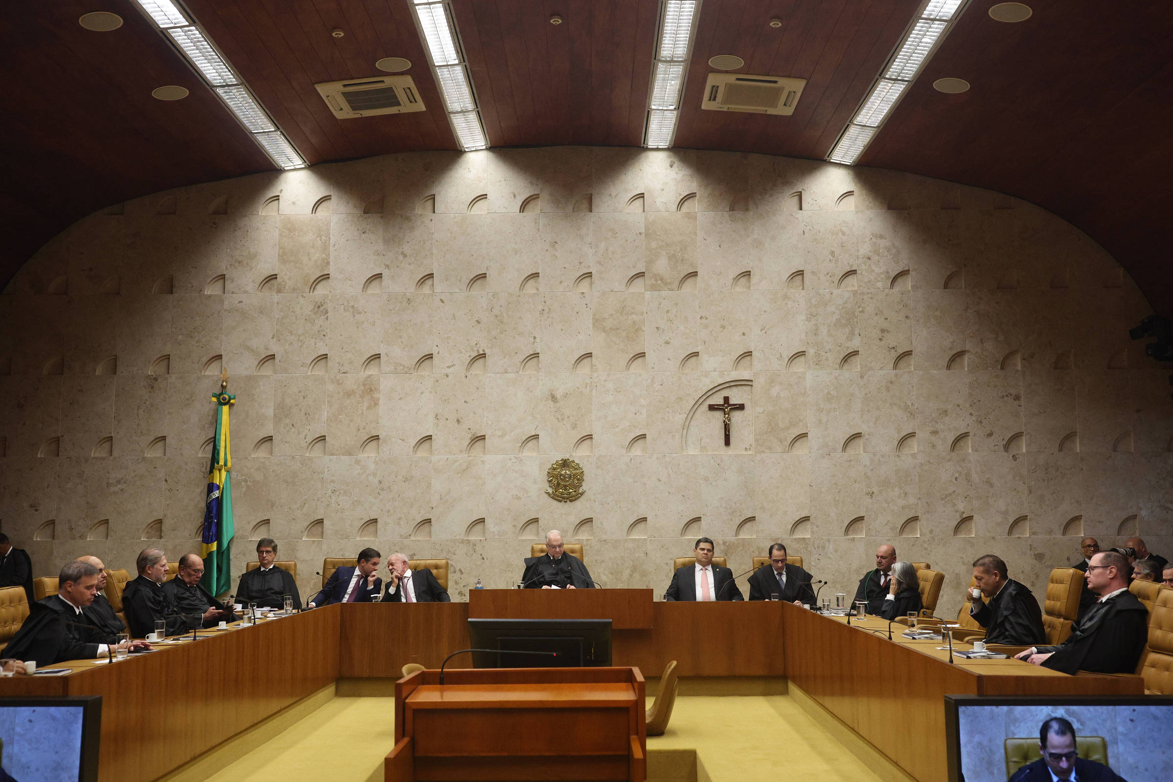 STF decide enquadrar caixa 2 como crime eleitoral e improbidade